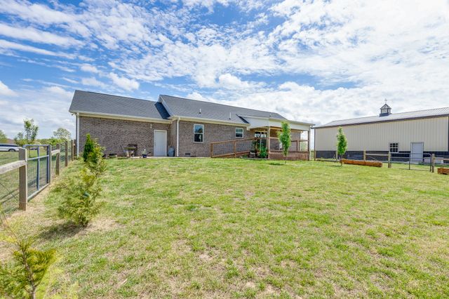 106 Blaine Ln, Summertown, TN 38483