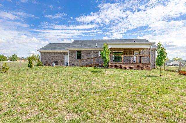 106 Blaine Ln, Summertown, TN 38483