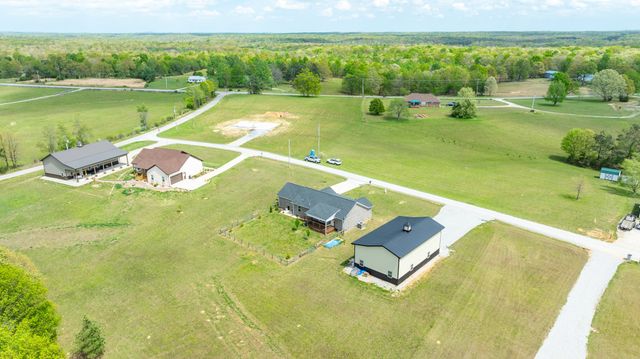 106 Blaine Ln, Summertown, TN 38483