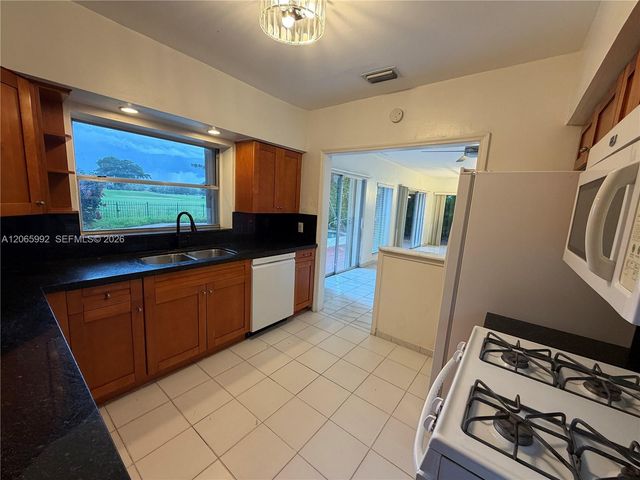 485 S Shore Drive, Miami Beach, FL 33141