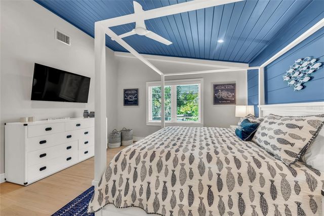 2208 AVENUE A, Bradenton Beach, FL 34217