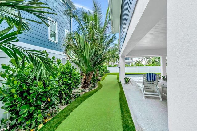 2208 AVENUE A, Bradenton Beach, FL 34217