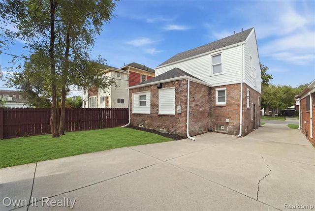16140 Linwood Street, Detroit, MI 48221