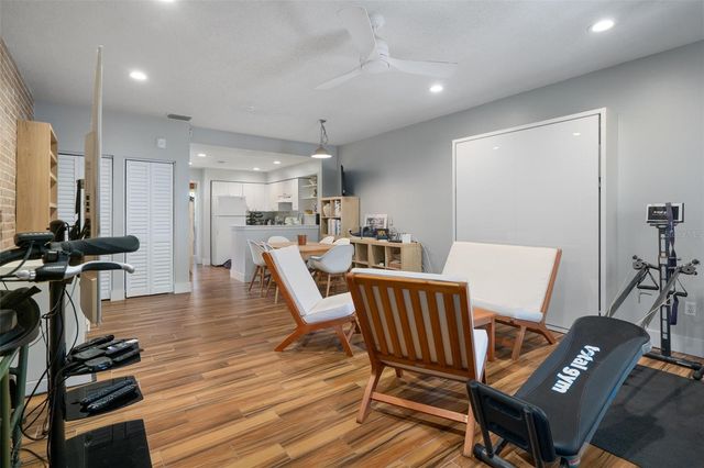 701 MIRROR LAKE DRIVE N 317, St Petersburg, FL 33701
