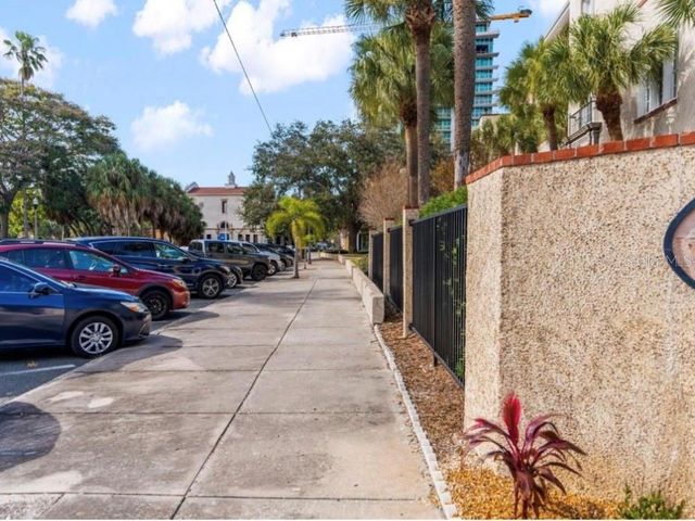 701 MIRROR LAKE DRIVE N 317, St Petersburg, FL 33701