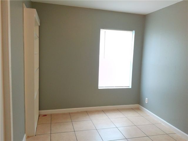 4330 Spring St, Corpus Christi, TX 78415