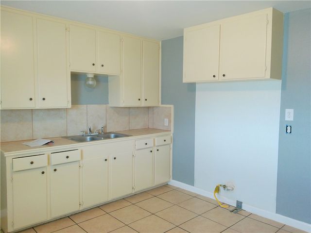 4330 Spring St, Corpus Christi, TX 78415