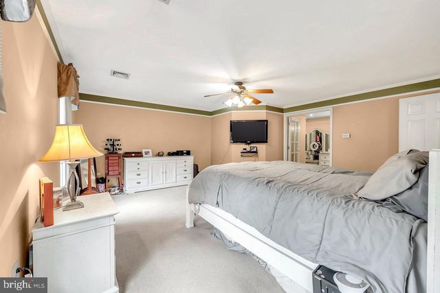 4 CRANBERRY CT, Cream Ridge, NJ 08514