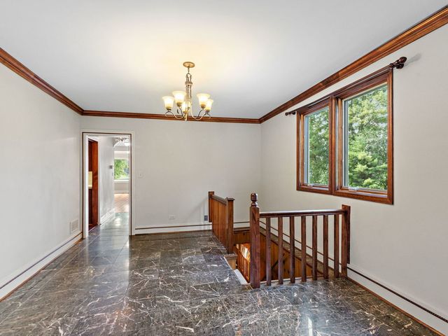 1301 Tower Lane, Cary, IL 60013