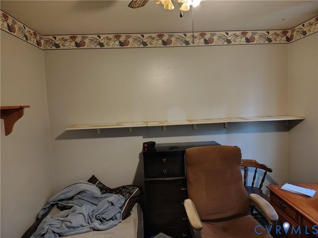 3902 Yorktown Dr, Hopewell, VA 23860