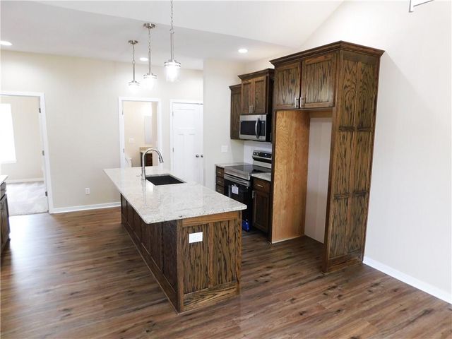 507 W 3rd Street, Holden, MO 64040