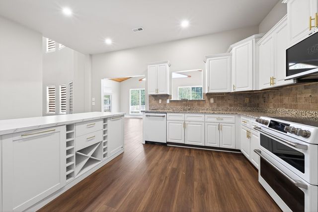 27 Bradley Drive, Fort Mitchell, AL 36856