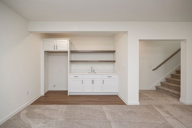 8916 Beery Place, Johnston, IA 50131