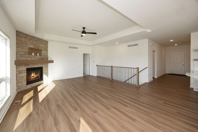 8916 Beery Place, Johnston, IA 50131