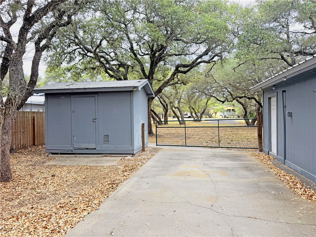 17 Farmers Cir, Fulton, TX 78358 — photo 5