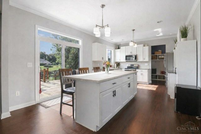 196 W Decatur Lane, Loveland, OH 45140