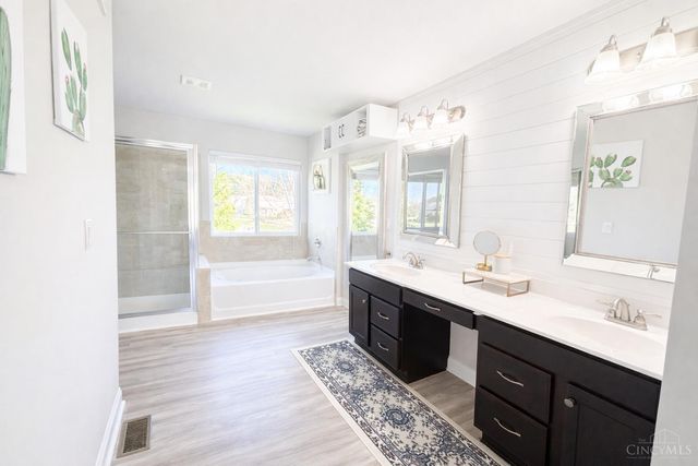 196 W Decatur Lane, Loveland, OH 45140