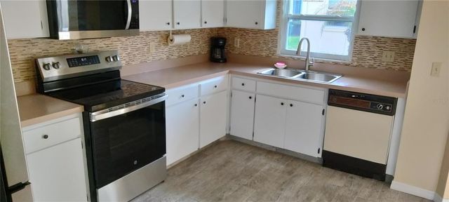 1812 ATRIUM DRIVE, Sun City Center, FL 33573