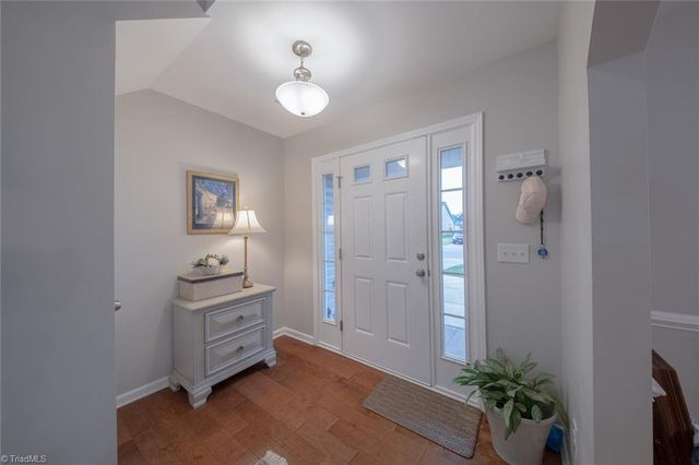 1460 Land Grove Drive, Kernersville, NC 27284