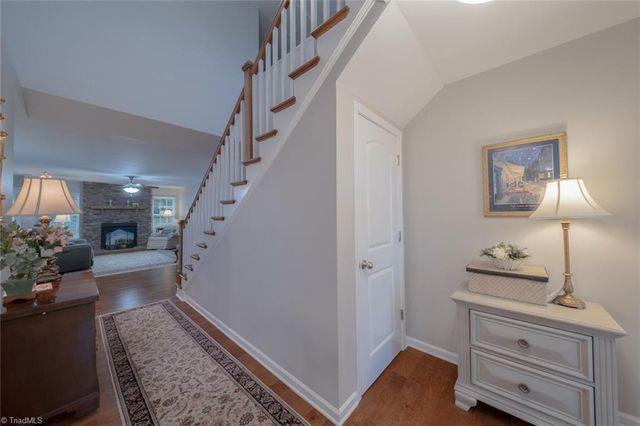 1460 Land Grove Drive, Kernersville, NC 27284