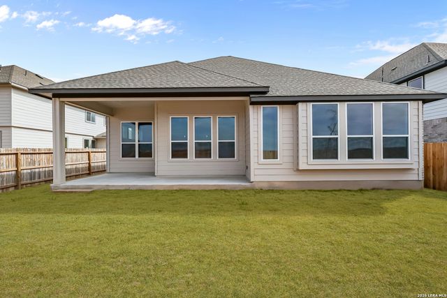 133 Heidi Hill, Castroville, TX 78009
