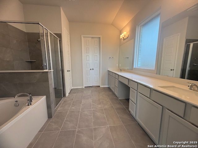 133 Heidi Hill, Castroville, TX 78009