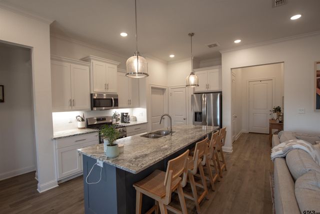 332 Amanda Ave, Bullard, TX 75757