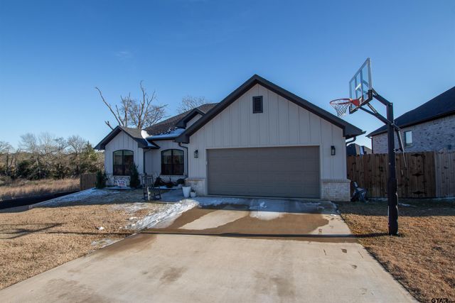 332 Amanda Ave, Bullard, TX 75757