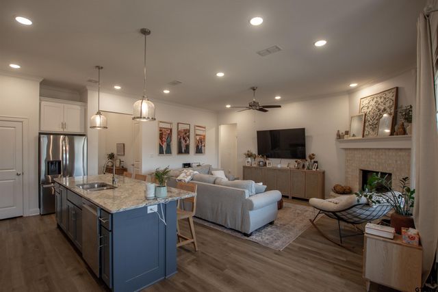 332 Amanda Ave, Bullard, TX 75757