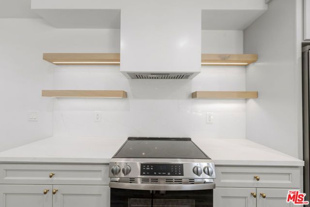 8712 Chessington Drive 261F, Inglewood, CA 90305