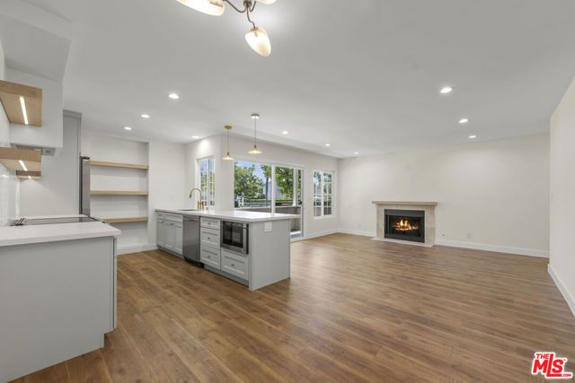 8712 Chessington Drive 261F, Inglewood, CA 90305