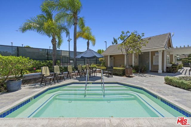 8712 Chessington Drive 261F, Inglewood, CA 90305