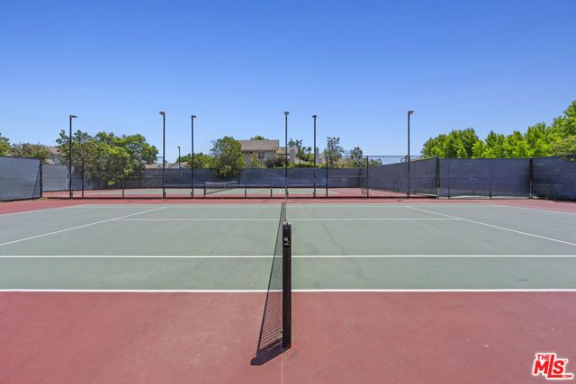 8712 Chessington Drive 261F, Inglewood, CA 90305