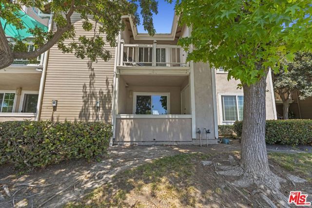 8712 Chessington Drive 261F, Inglewood, CA 90305