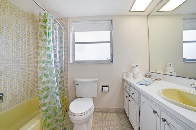 3200 N Palm Aire Drive 110, Pompano Beach, FL 33069