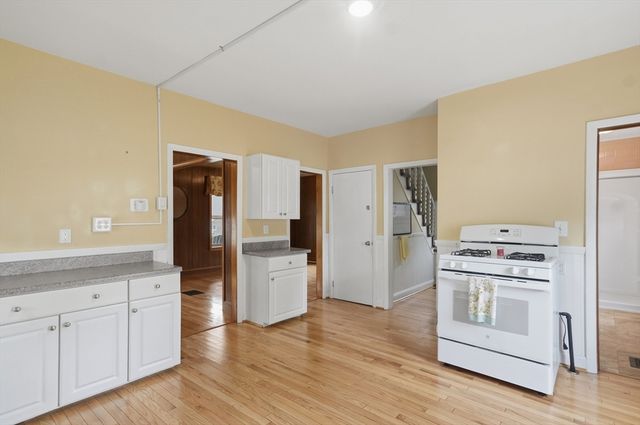 174 Willard Street, Lowell, MA 01850