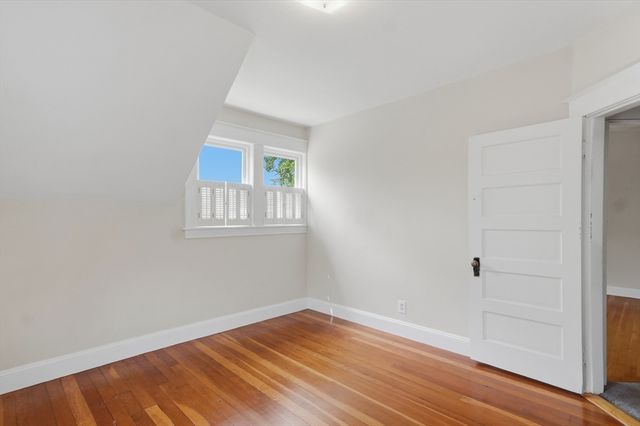 174 Willard Street, Lowell, MA 01850