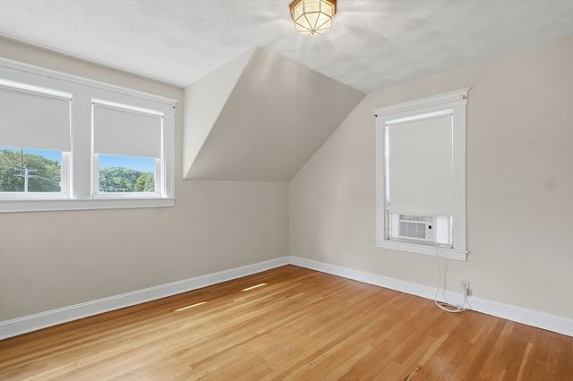 174 Willard Street, Lowell, MA 01850