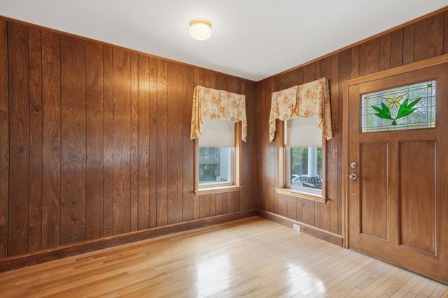 174 Willard Street, Lowell, MA 01850