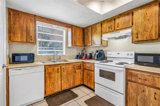 428 BANANA CAY DRIVE A, South Daytona, FL 32119
