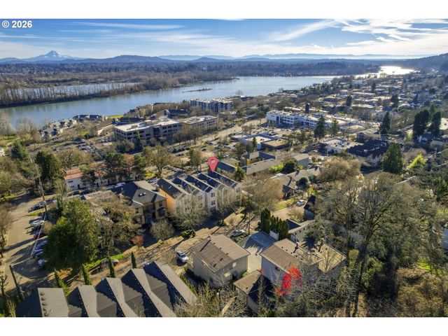 5036 Sw VIEW POINT Ter, Portland, OR 97239