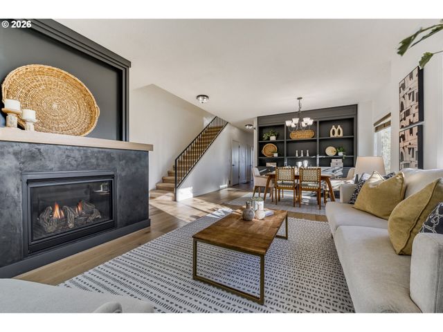 5036 Sw VIEW POINT Ter, Portland, OR 97239