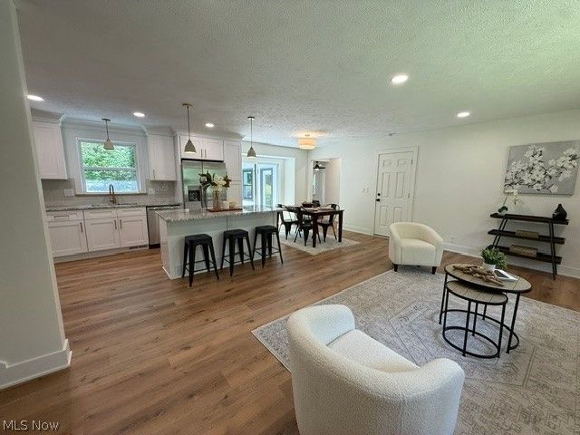 12173 Bradford Drive, Chardon, OH 44024