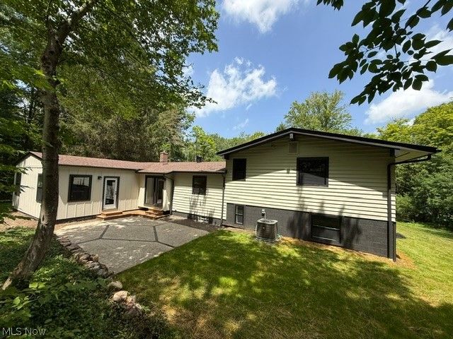 12173 Bradford Drive, Chardon, OH 44024