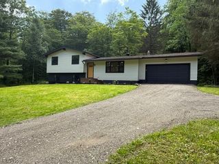 12173 Bradford Drive, Chardon, OH 44024