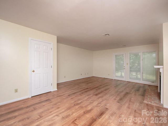 833 Coventry Lane, Statesville, NC 28677