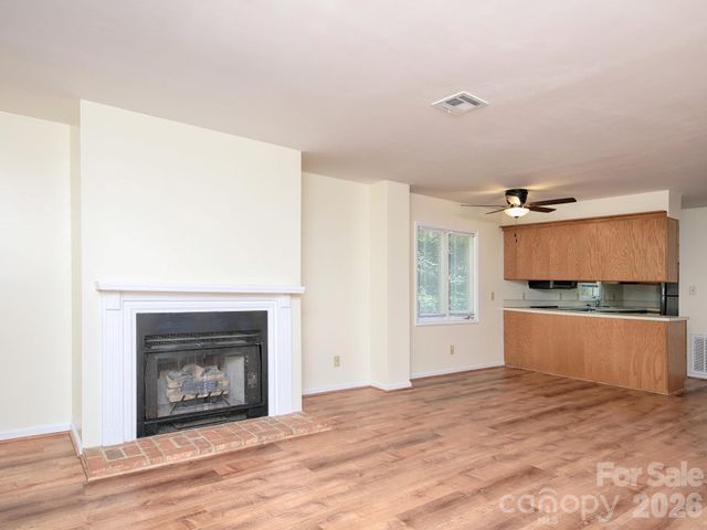 833 Coventry Lane, Statesville, NC 28677