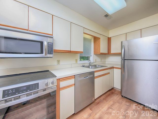 833 Coventry Lane, Statesville, NC 28677