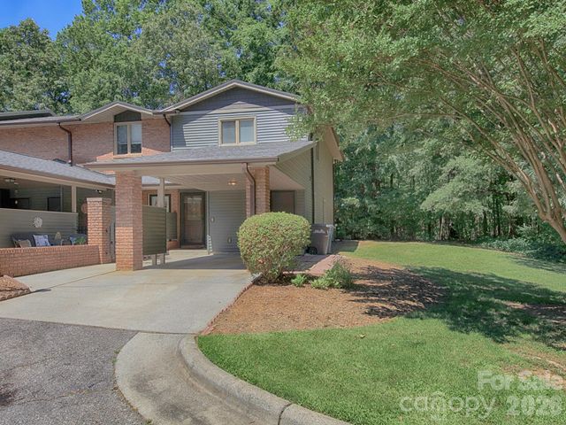 833 Coventry Lane, Statesville, NC 28677