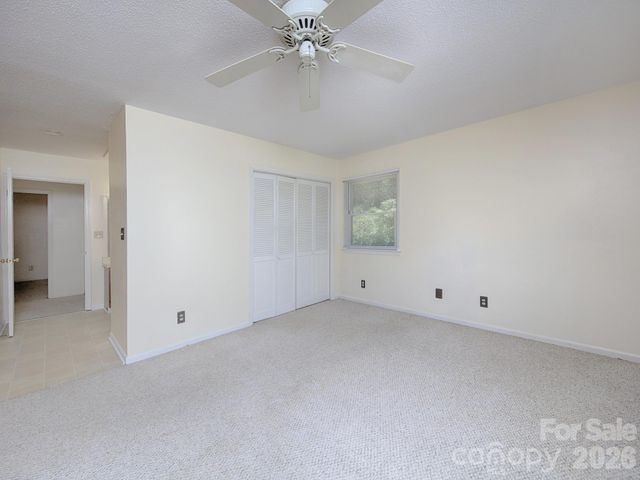 833 Coventry Lane, Statesville, NC 28677